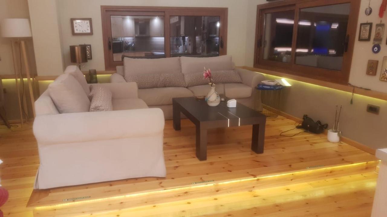 Vila Thailanda In Katakolo Πύργος Εξωτερικό φωτογραφία